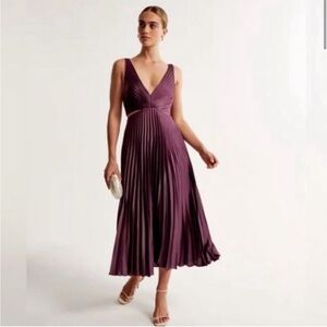 Abercrombie Giselle Satin Pleated Cutout Maxi Dress